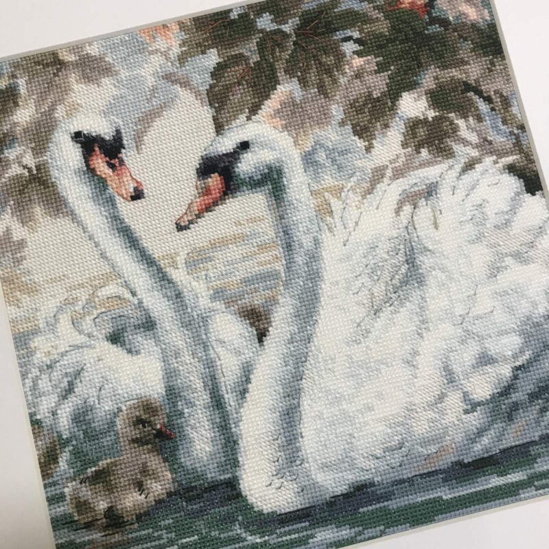 1726 White Swans Cross Stitch Kit with Aida fabric - Image 6