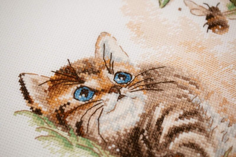 1996 Flight of the Bumblebee Cross Stitch Kit - Image 4
