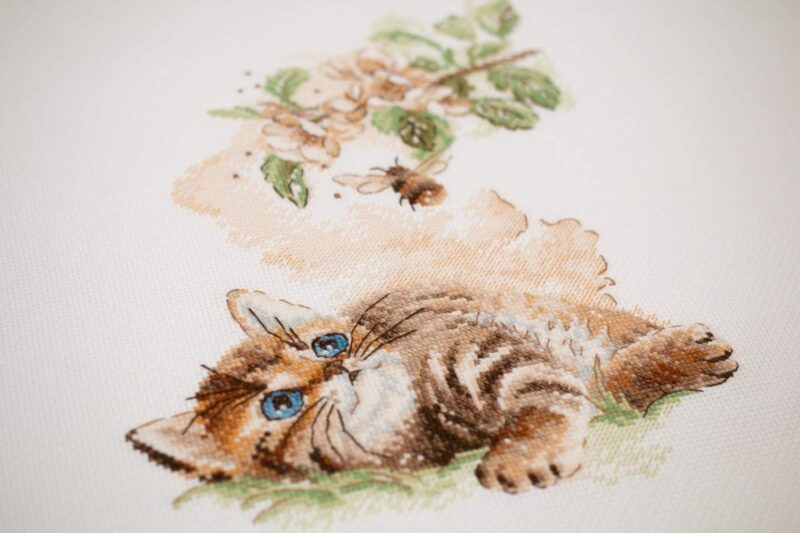 1996 Flight of the Bumblebee Cross Stitch Kit - Image 5