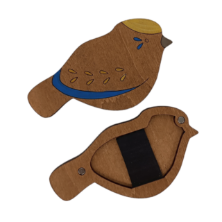 Bird-shaped wooden needle case with blue accents, featuring a magnetic interior for safe needle storage.